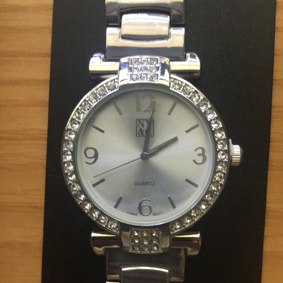 Watch - Picture 2 of 3